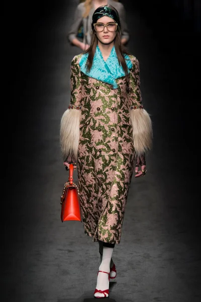 Look 20